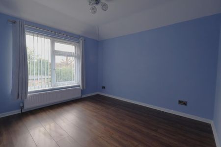 3 bedroom detached house to rent - Photo 5