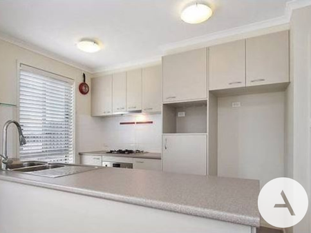 57 Turbayne Crescent, Forde ACT 2914 - Townhouse For Rent | Domain - Photo 2