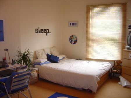 9 Double Bed Villa .Located Near James Bailie Halls Conv for Univ - Photo 2