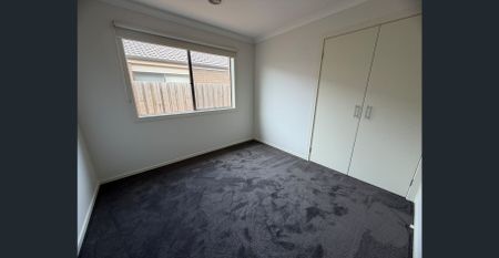 Refreshed Family Living in Weir Views - Photo 2