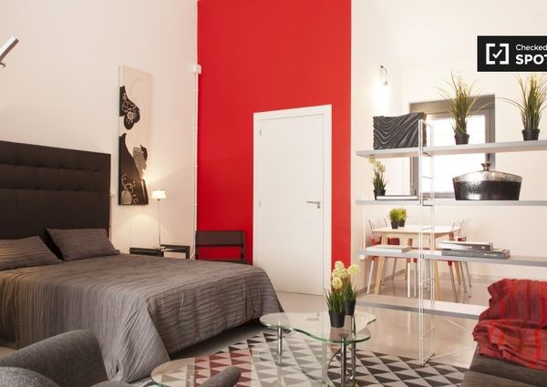 Calle de Gómez de Avellaneda, Madrid, Community of Madrid 28017