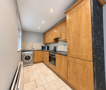 34 Thalia Street, Donegal Road, - Photo 2