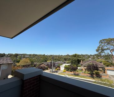 Mount Waverley - Photo 3