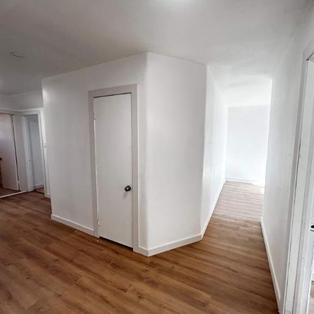 2 CH - 1 SDB - Montreal - $1,100 /mo - Photo 4