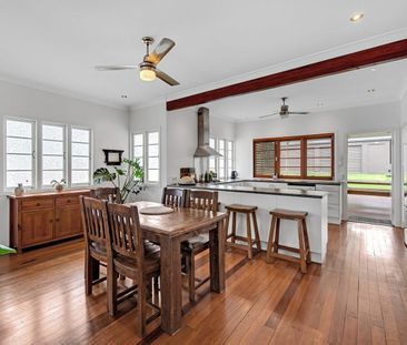 2-bedder with two outdoor entertaining areas - Photo 3