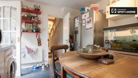 Room for rent in charming 5-bedroom house, Drumcondra Dublin - Photo 5