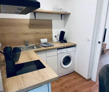 AVIGNON INTRA MUROS - APPARTEMENT T1Bis MEUBLE AVEC TERRASSE - - Photo 5