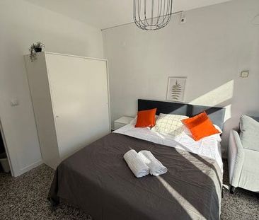 Avenida Antonio Gaudi, Málaga, Andalusia 29004 - Photo 4