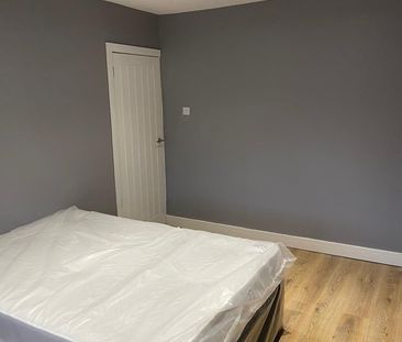 Room in a Shared House, Blithfield Grove, B24 - Photo 3