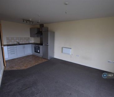 2 bedroom flat to rent - Photo 6