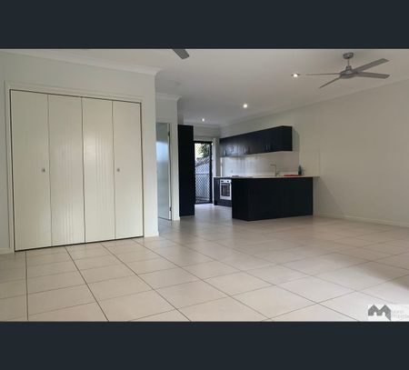 2/47 Sondrio Street, Woree, Qld 4868 - Photo 3