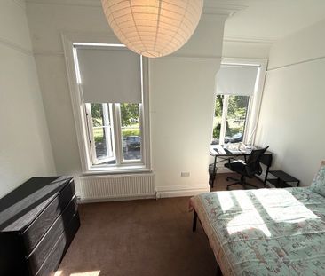 8 Bed Terraced House, Greenbank Road, L18 - Photo 6