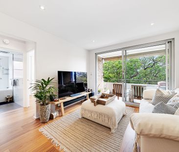 Peaceful apartment in the heart of Mosman - Photo 1