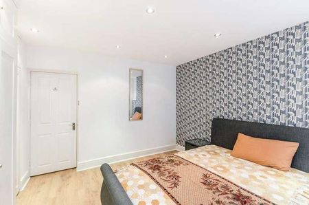 Stirling Court, Covent Garden, WC2E - Photo 3