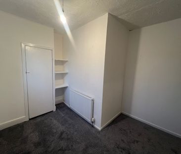 Main Street, Barry - Photo 6