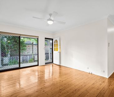 Stylish & Spacious 3-Bedroom Villa - Photo 4
