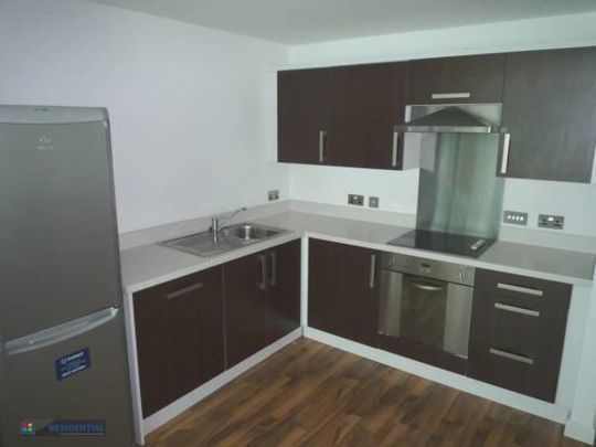 2 bedroom flat to rent - Photo 1