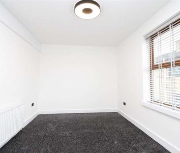 Bradford Road, Birkenshaw, Bradford, BD11 - Photo 4