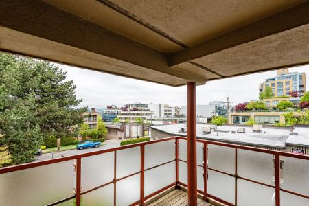 Cypress Court — 2bed - Photo 4