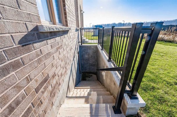 For Lease - 3462 Clayton Trail Unit# Bsmt, Oakville, Ontario - Photo 1