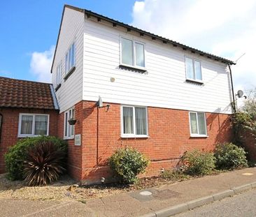 2 bedroom maisonette to rent - Photo 1