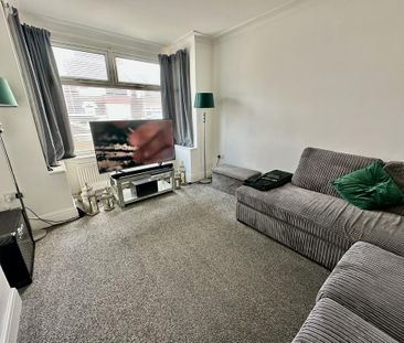 3 bedroom house to rent - Photo 2