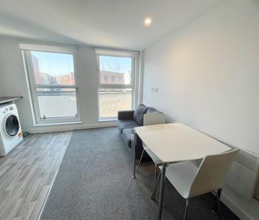 15 Wolstenholme Square, Liverpool, Merseyside, L1 - Photo 2