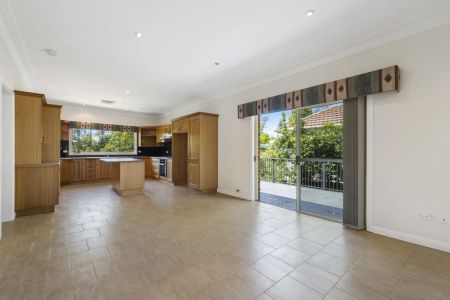 Spacious Family Living in a Highly Sought-After Pennant Hills Pocket - Photo 5