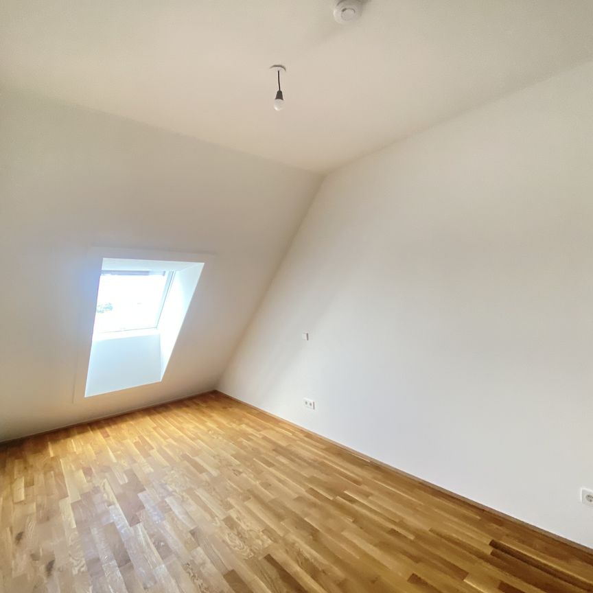 TRAUM WEITBLICK 2 Zimmer + Balkon - 1 bedroom apartment + balcony ERSTBEZUG =Das Laurenz= U3 - Photo 1