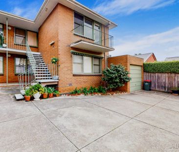 6/5 Kalimna Street, Essendon, Melbourne - Photo 2