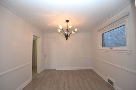 For Lease - 129 Felbrigg Avenue, Toronto, Ontario - Photo 2