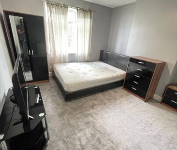 1 bedroom in a house share to rent - Photo 5