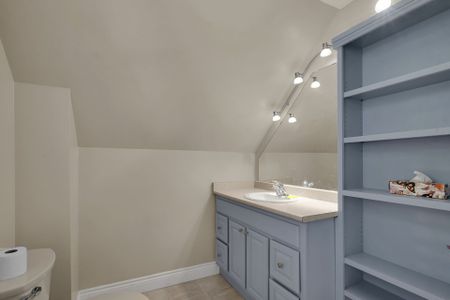 For Lease - 824 Stedwell Street, London East, Ontario - Photo 2