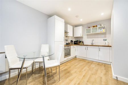 1 bedroom flat to rent - Photo 5