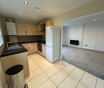 2 bedroom flat to rent - Photo 6