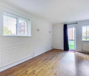 2 bedroom semi-detached house to rent - Photo 2
