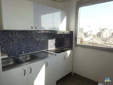 Location Appartement 3 pièces 62m² COURBEVOIE 92400 - Photo 2