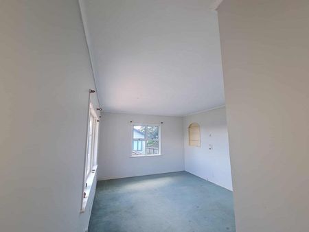 Nice Family Home in Hillsborough 4BR 2Bathroom - Photo 5