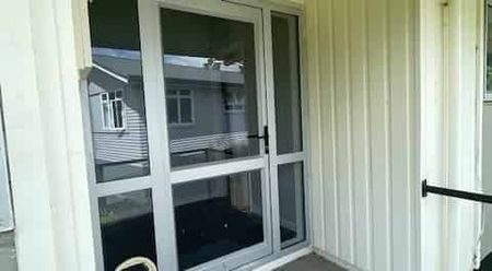 3 Bedroom Beauty - Photo 5