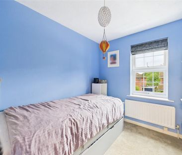 4 bedroom link detached house to rent - Photo 3