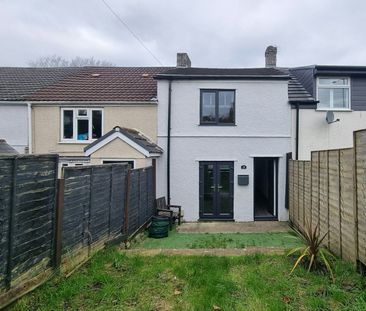 Terraced House to rent on - Photo 3