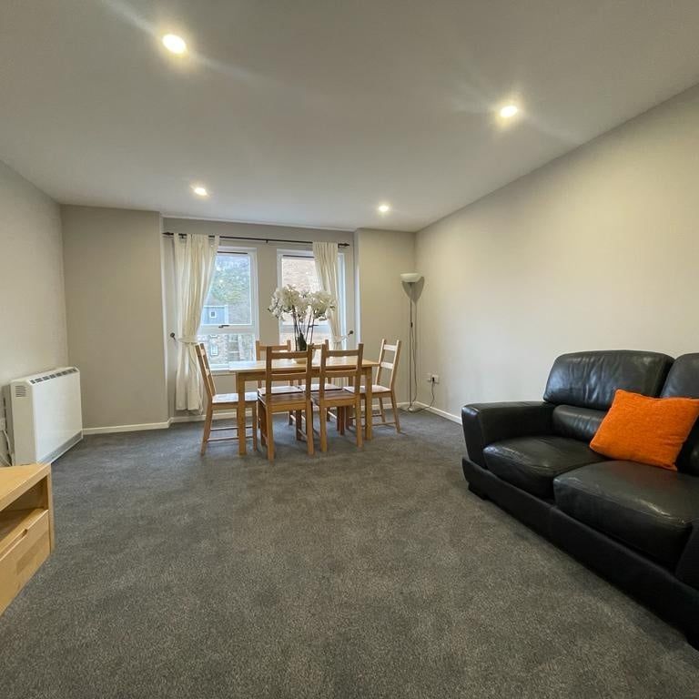 2 Bed Flat, Parkside Terrace, EH16 - Photo 1
