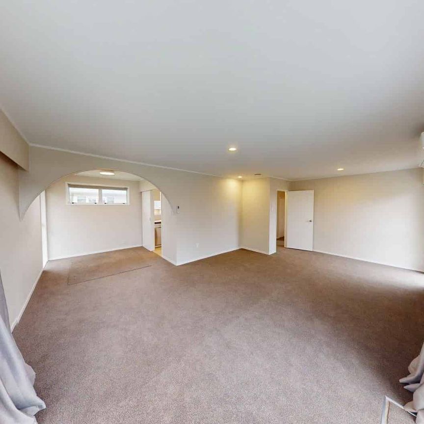 Shannon - 3 bedrooms - Photo 1