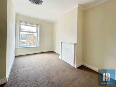 Crosland Street, Crosland Moor, Huddersfield, HD4 - Photo 2