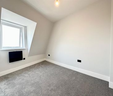 2 bed flat to rent in Sheffield Road, Barnsley, S70 - Photo 1