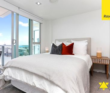 Two Bedrooms and One Bathroom in Auckland Central! PETS NEGOTIOBLE!... - Photo 2