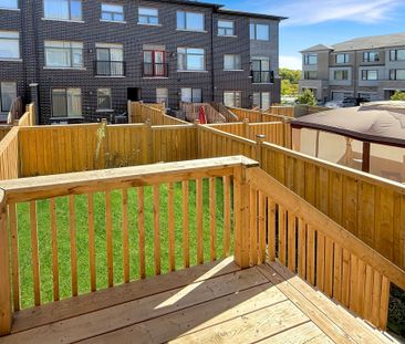 For Lease - 923 Isaac Phillips Way, Aurora, Ontario - Photo 4