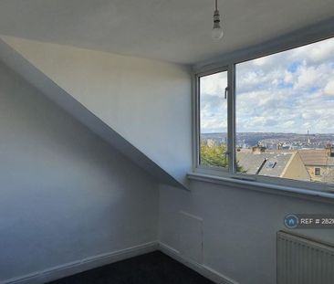 4 bedroom terraced house to rent - Photo 4