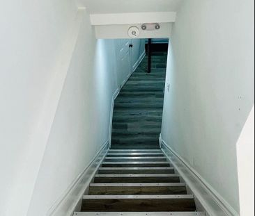 For Lease - 14 Niles Court Unit# Basement, Brampton, Ontario - Photo 2