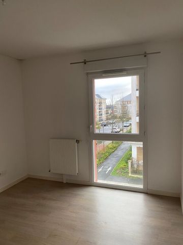 Location Appartement 2 pièces 42m² ORLEANS 45000 - Photo 2